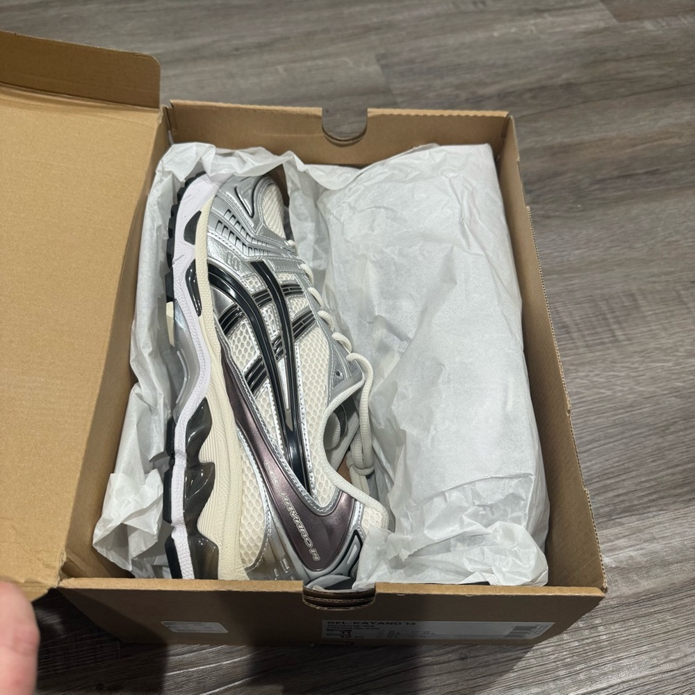 ASICS Gel-Kayano 14 Metallic Plum - Picture 11 of 13